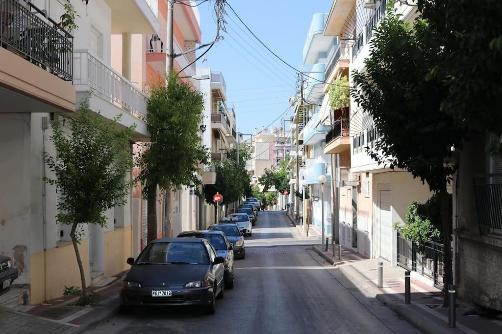 2 Bedrooms Apartment Close To Metro Dafni In Atina Dış mekan fotoğraf